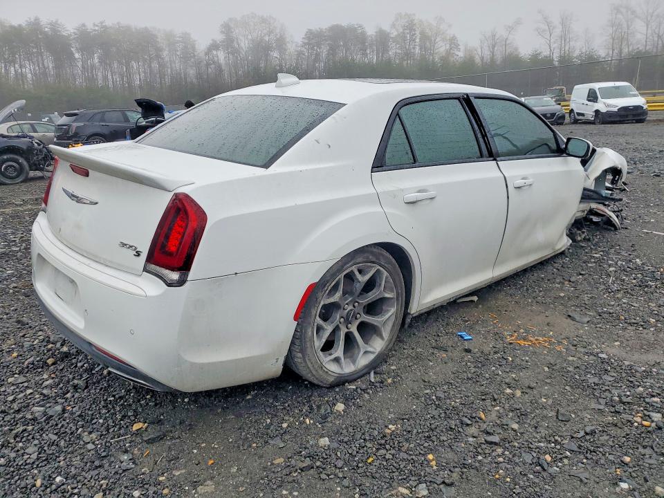 Продажа на аукционе авто 2018 Chrysler 300, vin: 2C3CCABG1JH201640, номер лота: 48453066