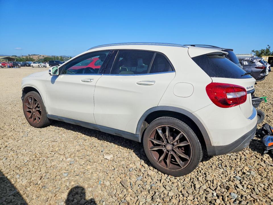 51171756 :رقم المزاد ، WDCTG4GB2GJ254587 vin ، 2016 Mercedes-benz Gla مزاد بيع