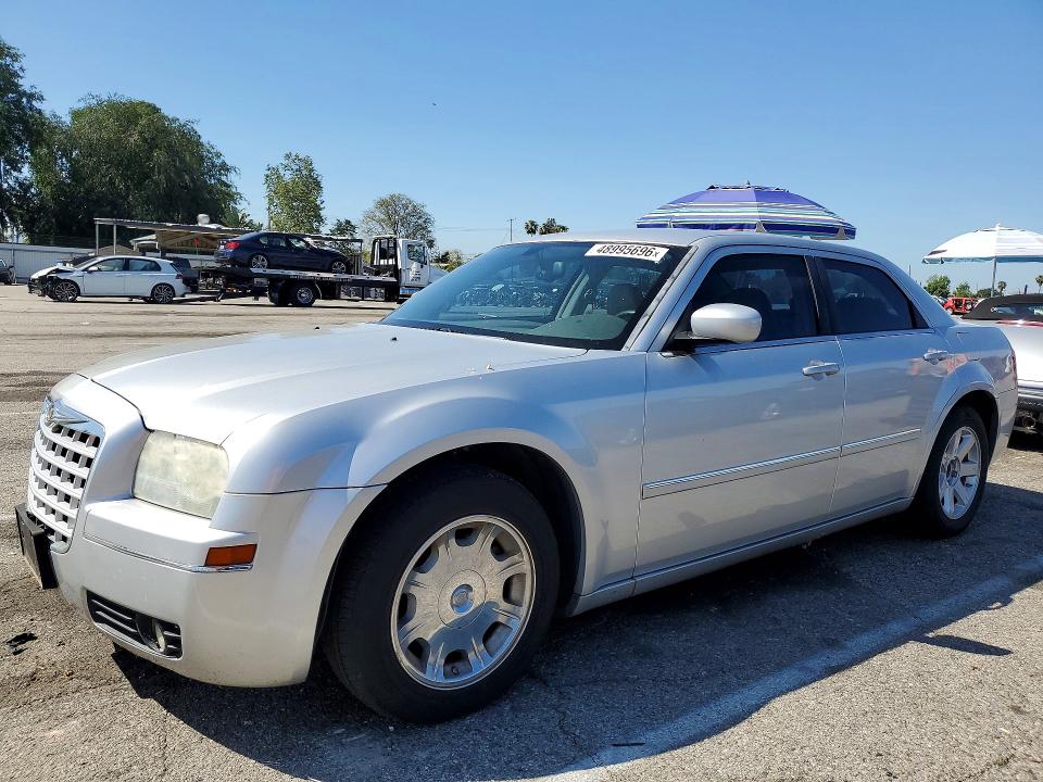 2006 Chrysler 300 მანქანა იყიდება აუქციონზე, vin: 2C3KA53G56H116380, აუქციონის ნომერი: 48995696
