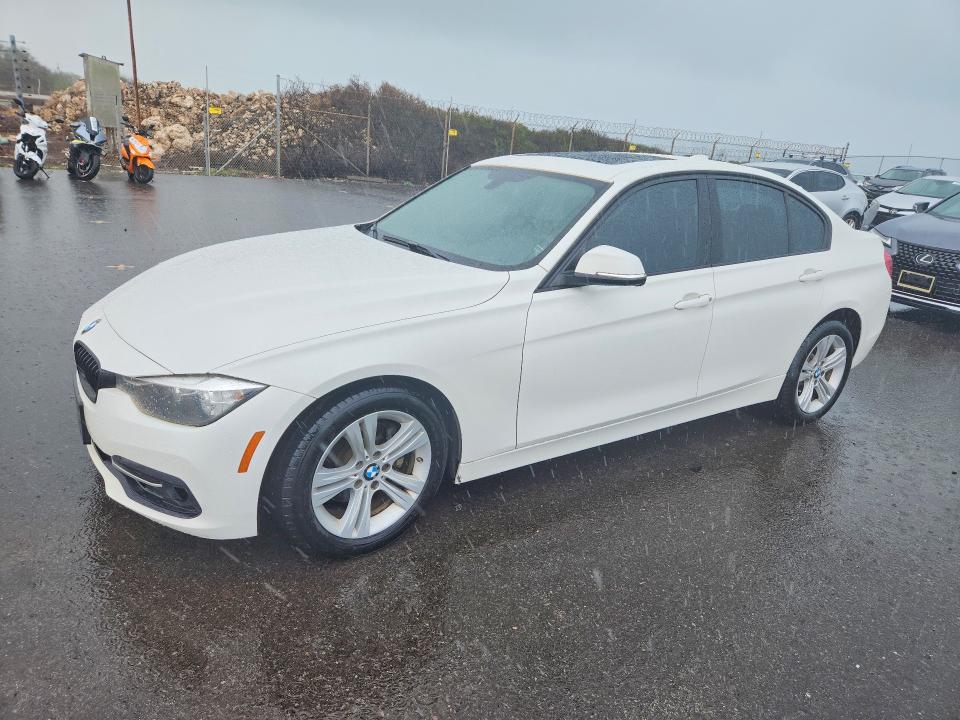 2016 Bmw 328 მანქანა იყიდება აუქციონზე, vin: WBA8E9C5XGK648635, აუქციონის ნომერი: 48656556