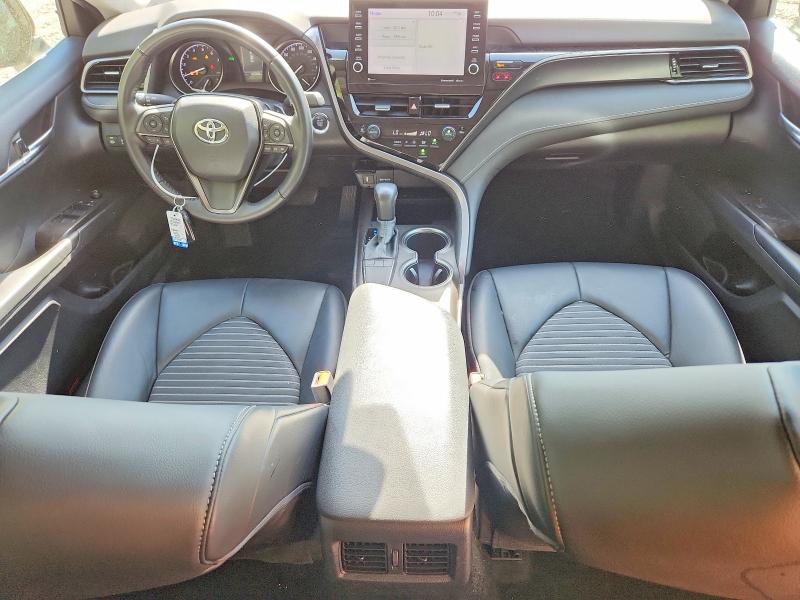 50130376 :رقم المزاد ، 4T1S11AK3NU045327 vin ، 2022 Toyota Camry مزاد بيع