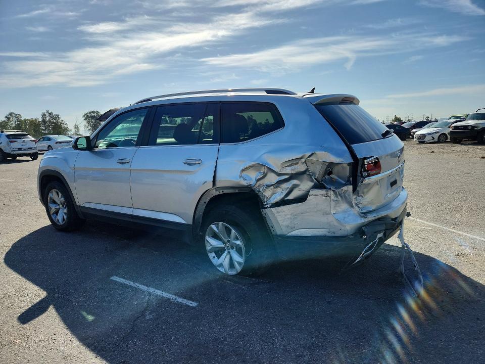 51571396 :رقم المزاد ، 1V2AR2CA9JC552900 vin ، 2018 Volkswagen Atlas مزاد بيع