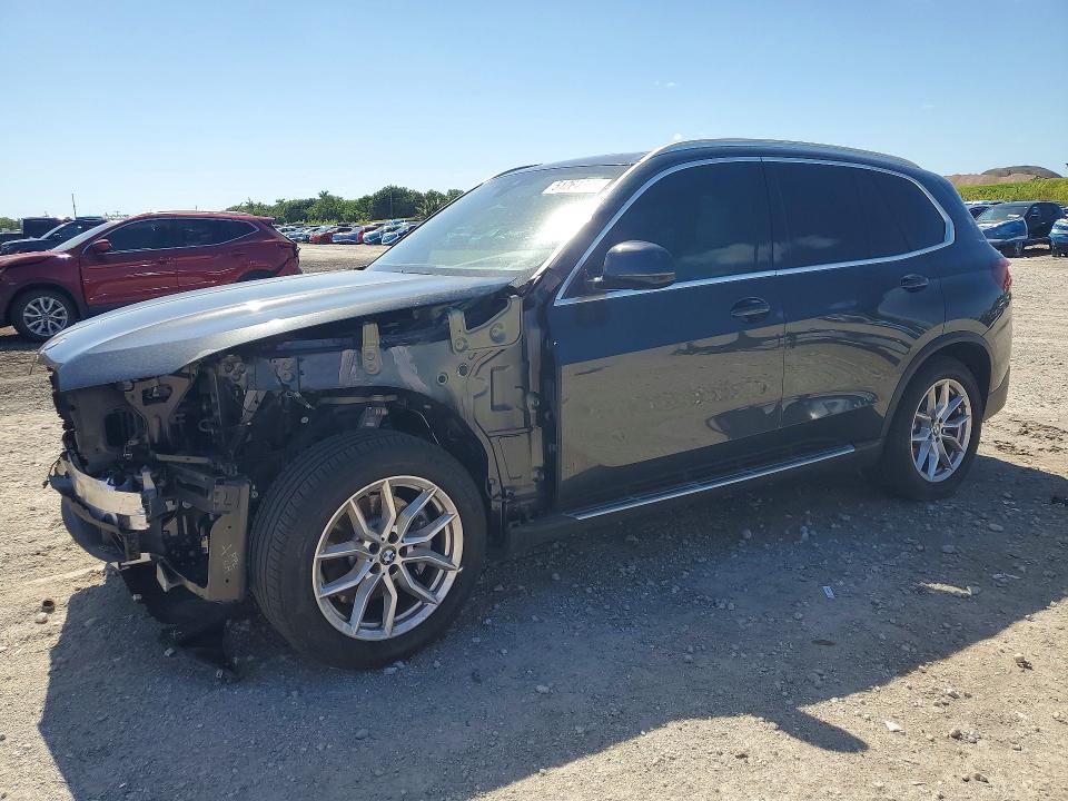 51264526 :رقم المزاد ، 5UXCR6C03M9G15792 vin ، 2021 Bmw X5 مزاد بيع