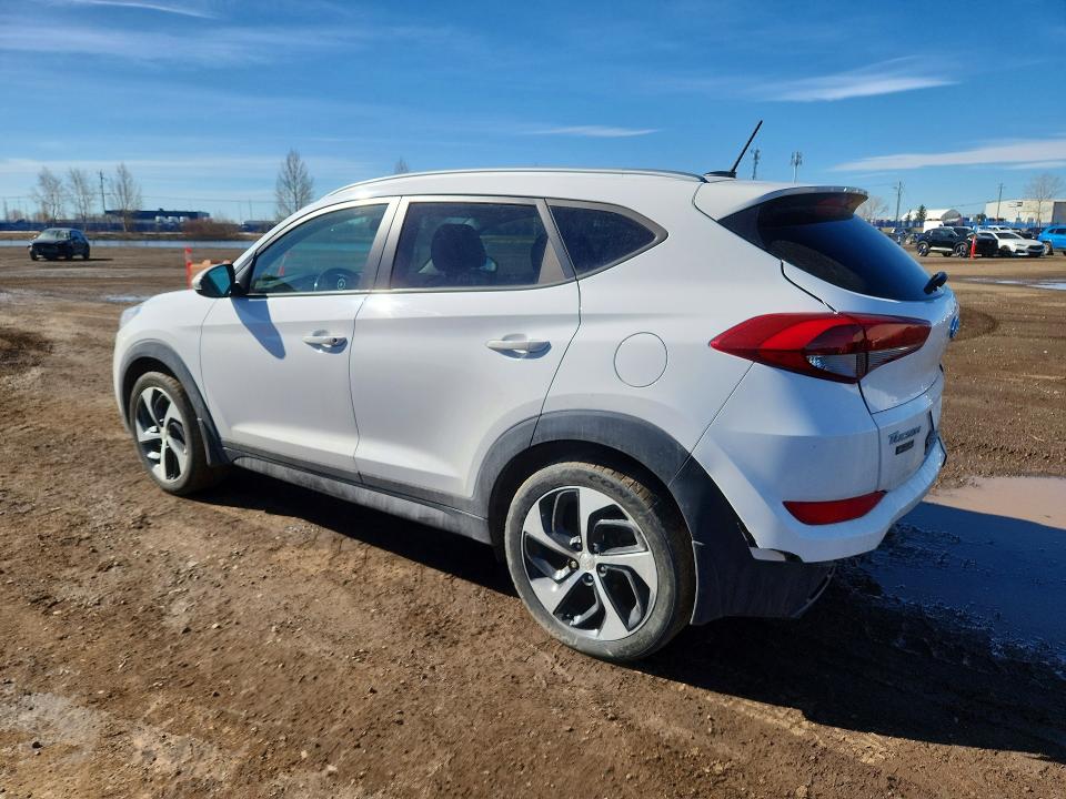 50522216 :رقم المزاد ، KM8J3CA27GU023092 vin ، 2016 Hyundai Tucson مزاد بيع
