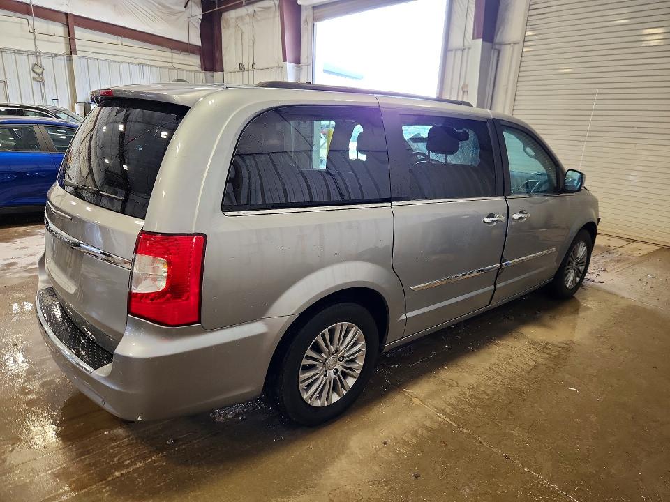 48605626 :رقم المزاد ، 2C4RC1CG7GR188366 vin ، 2016 Chrysler Town & Country مزاد بيع