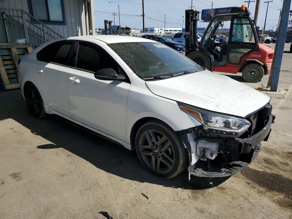 2021 Kia Forte მანქანა იყიდება აუქციონზე, vin: 3KPF34AD9ME318772, აუქციონის ნომერი: 50773256