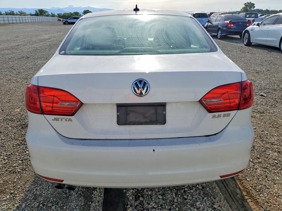 2012 Volkswagen Jetta მანქანა იყიდება აუქციონზე, vin: 3VWBP7AJ8CM317544, აუქციონის ნომერი: 50846646