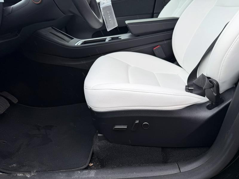 Продажа на аукционе авто 2024 Tesla Model Y, vin: 7SAYGDEE9RA275357, номер лота: 50585326
