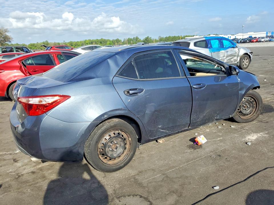 48356626 :رقم المزاد ، 2T1BURHE0JC104321 vin ، 2018 Toyota Corolla مزاد بيع