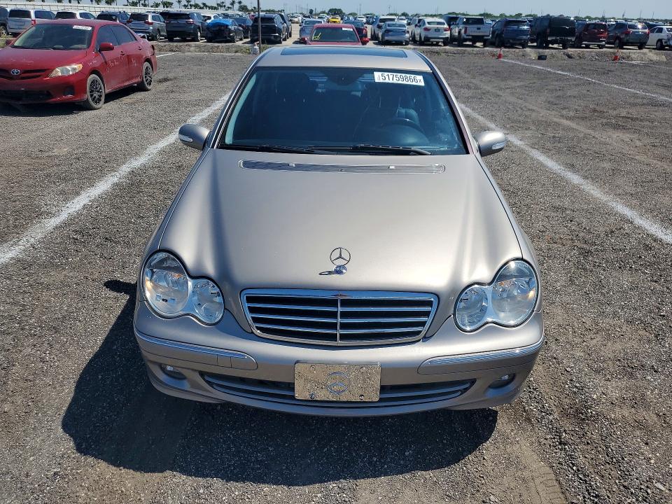 51759866 :رقم المزاد ، WDBRF54H97F899885 vin ، 2007 Mercedes-benz C مزاد بيع