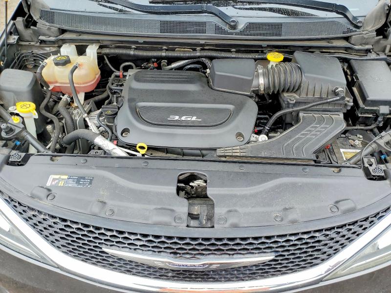 2017 Chrysler Pacifica მანქანა იყიდება აუქციონზე, vin: 2C4RC1EG3HR628243, აუქციონის ნომერი: 51253356