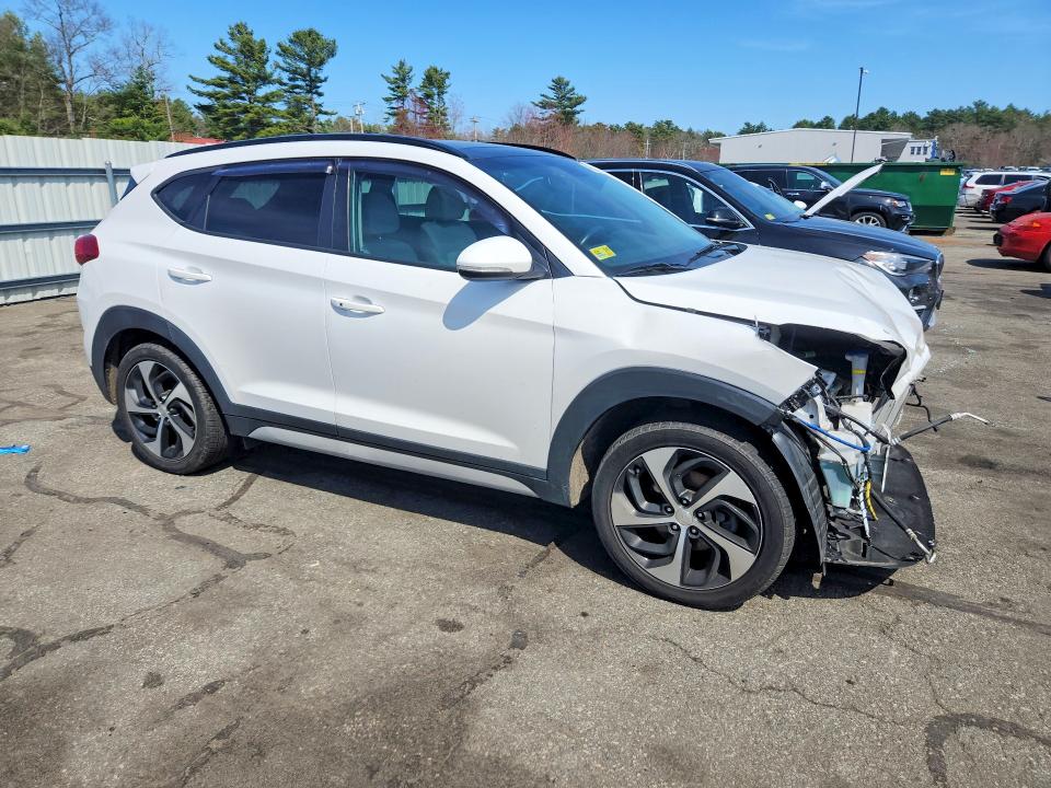 49532496 :رقم المزاد ، KM8J3CA27JU755665 vin ، 2018 Hyundai Tucson مزاد بيع