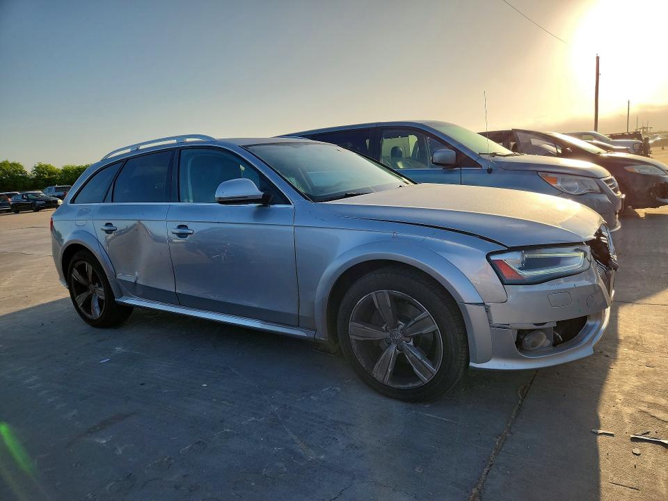 Продаж на аукціоні авто 2016 Audi A4 Allroad, vin: WA1UFAFL3GA018255, номер лоту: 49153886