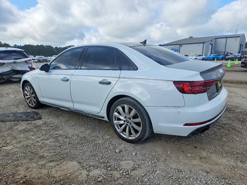 Продажа на аукционе авто 2018 Audi A4, vin: WAUKMAF4XJA219831, номер лота: 48227726