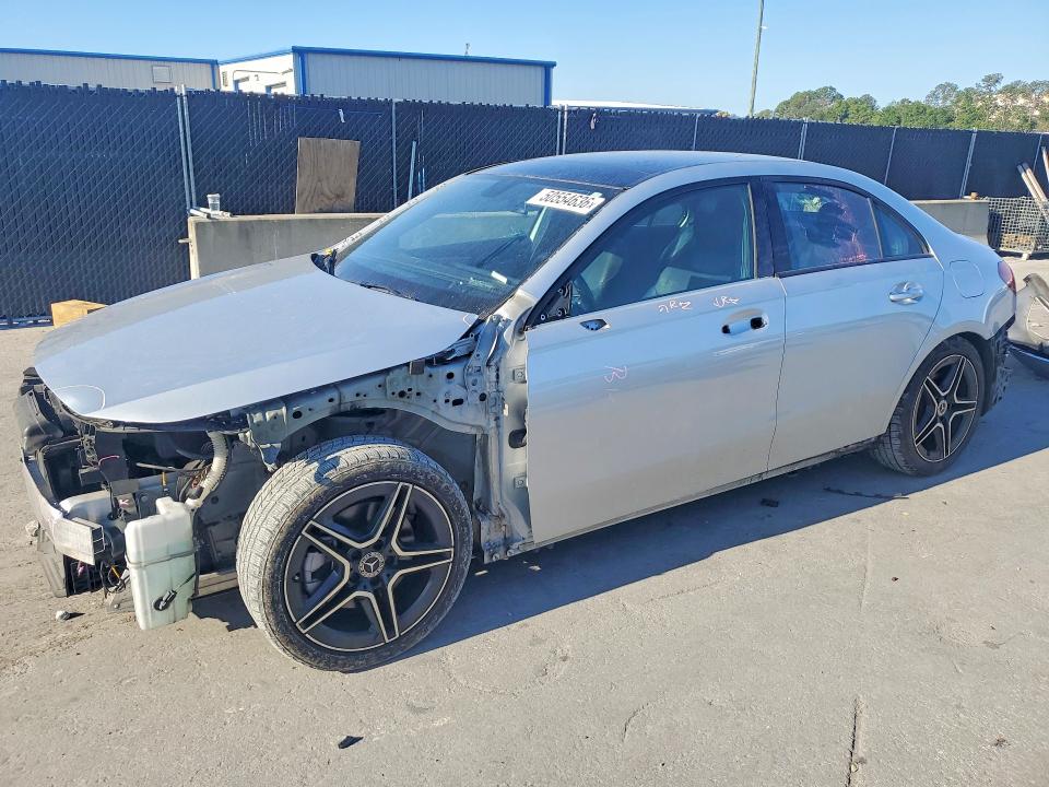 50554636 :رقم المزاد ، W1K3G4EB9MJ304010 vin ، 2021 Mercedes-benz A مزاد بيع