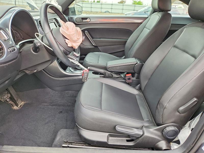 Продажа на аукционе авто 2018 Volkswagen Beetle, vin: 3VWJD7AT0JM701918, номер лота: 51631756