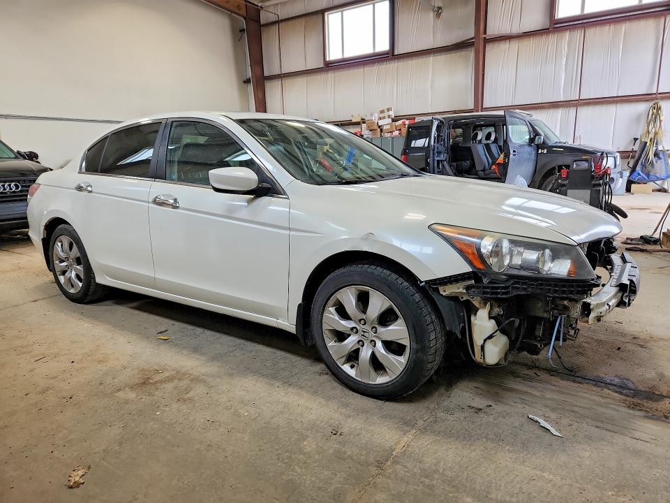 50894506 :رقم المزاد ، 1HGCP36838A800175 vin ، 2008 Honda Accord مزاد بيع