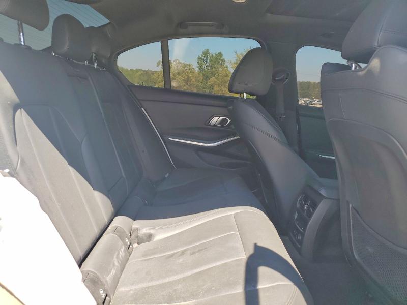 48677306 :رقم المزاد ، WBA5R1C55KAJ99257 vin ، 2019 Bmw 330i مزاد بيع