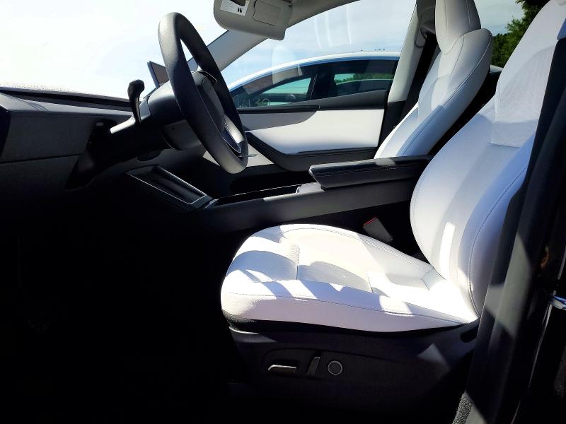 Продажа на аукционе авто 2026 Tesla Model Y, vin: 7SAYGDEE3TF355621, номер лота: 51560666