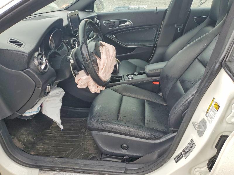 48148596 :رقم المزاد ، WDDSJ4EB8FN168882 vin ، 2015 Mercedes-benz Cla مزاد بيع