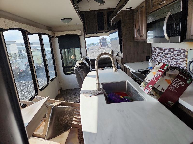 76634615 :رقم المزاد ، 4X4TSER2XLJ048638 vin ، 2020 Frrv Trailer مزاد بيع