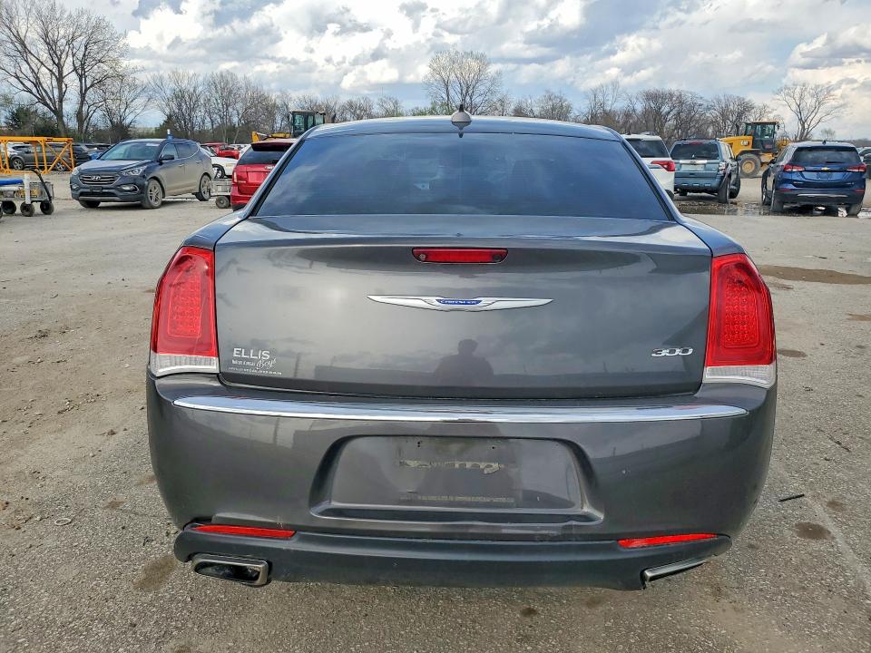 49547486 :رقم المزاد ، 2C3CCAEG0KH689542 vin ، 2019 Chrysler 300 مزاد بيع