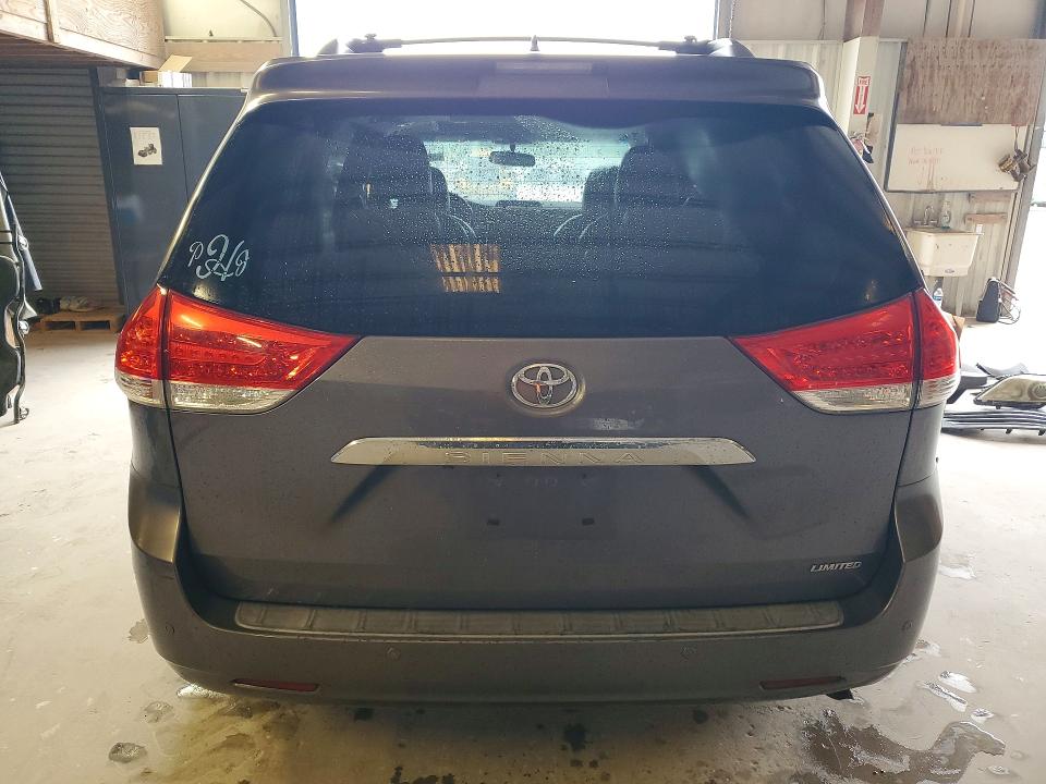 Продажа на аукционе авто 2011 Toyota Sienna, vin: 5TDYK3DC5BS067518, номер лота: 50891486