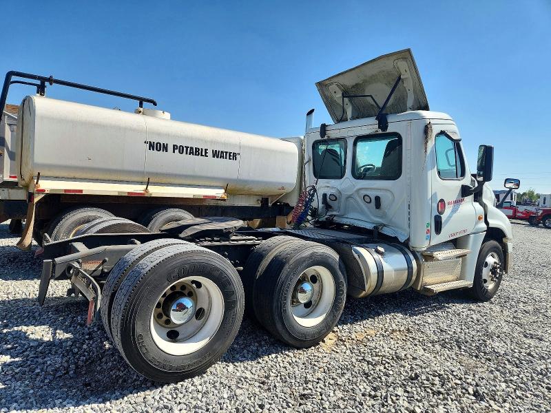 2019 Freightliner Cascadia 125 მანქანა იყიდება აუქციონზე, vin: 3AKJGEDR2KSKG5681, აუქციონის ნომერი: 50386736