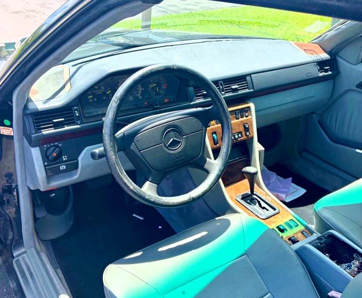 Продажа на аукционе авто 1993 Mercedes-benz 300, vin: WDBEA66E7PB922559, номер лота: 52138416