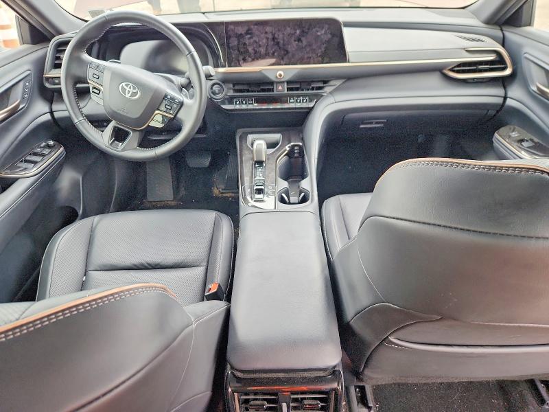 50748876 :رقم المزاد ، JTDACAAJ4S3000173 vin ، 2025 Toyota Crown Signia مزاد بيع