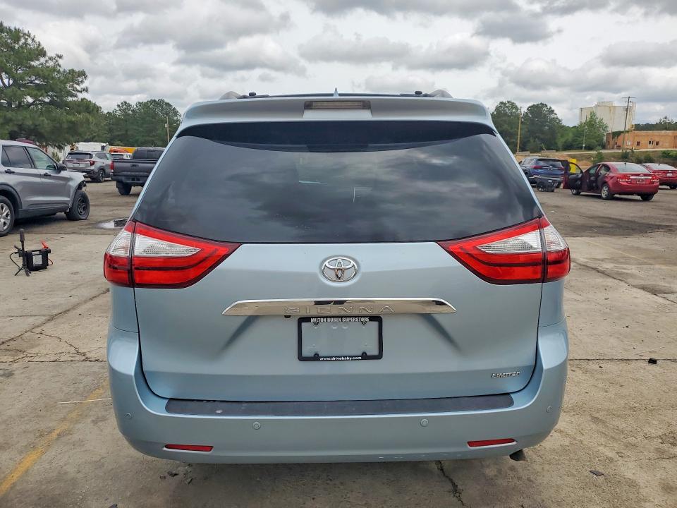51036326 :رقم المزاد ، 5TDYK3DCXFS689019 vin ، 2015 Toyota Sienna مزاد بيع