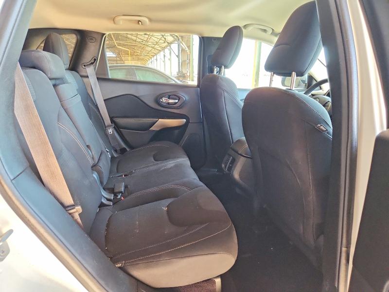 Продаж на аукціоні авто 2017 Jeep Cherokee, vin: 1C4PJLCB4HD218778, номер лоту: 48702146