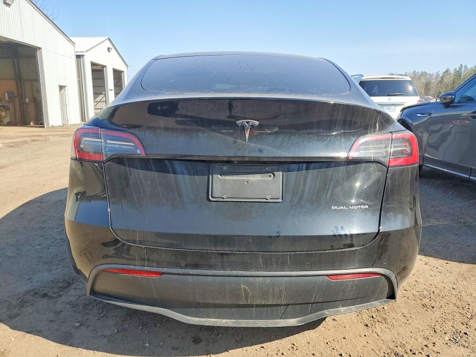 49957196 :رقم المزاد ، 5YJYGDEE5MF107207 vin ، 2021 Tesla Truck/van Model Y 75d Long Ran مزاد بيع