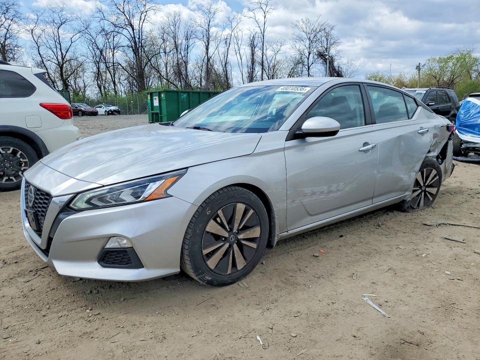 51771726 :رقم المزاد ، 1N4BL4DV8MN415806 vin ، 2021 Nissan Altima مزاد بيع