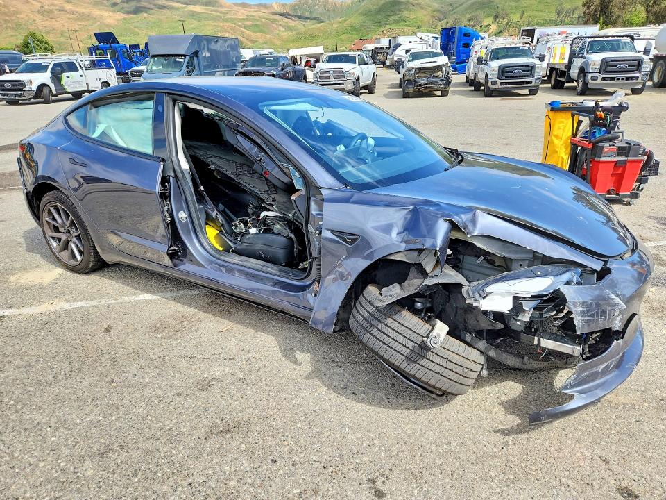 Продажа на аукционе авто 2023 Tesla Model 3, vin: 5YJ3E1EA9PF642637, номер лота: 51677936