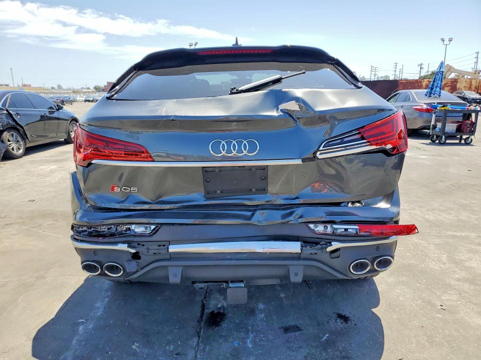 51675666 :رقم المزاد ، WA114AFY6N2107782 vin ، 2022 Audi Sq5 مزاد بيع