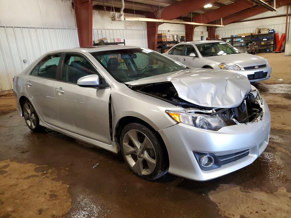 50772536 :رقم المزاد ، 4T1BK1FK2CU004593 vin ، 2012 Toyota Camry مزاد بيع