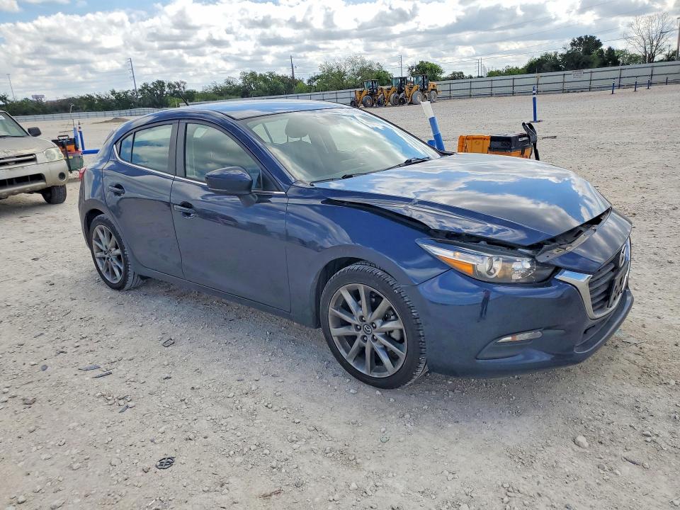 Продаж на аукціоні авто 2018 Mazda 3, vin: 3MZBN1L39JM261323, номер лоту: 49176216