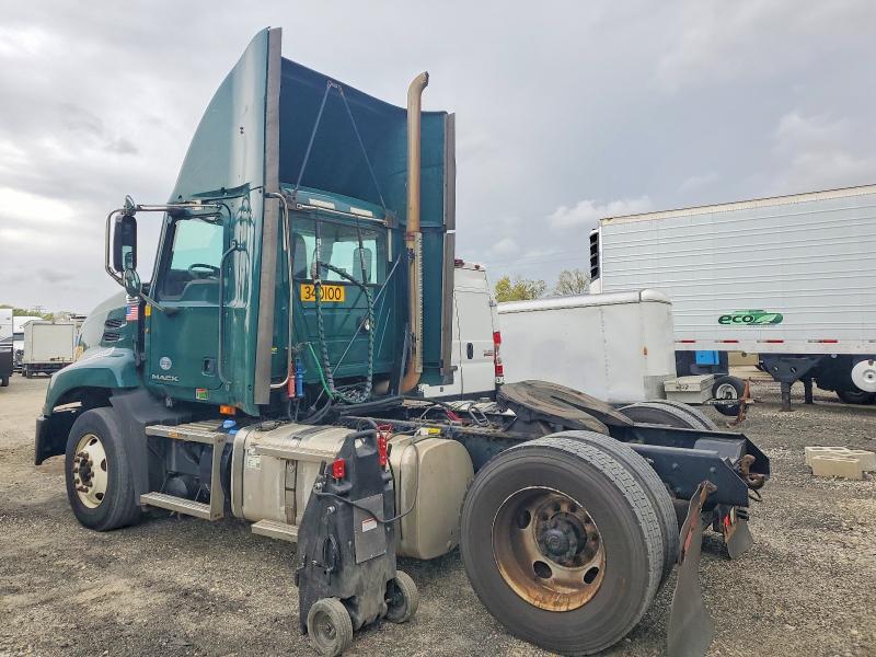 50833466 :رقم المزاد ، 1M1AW01X9FM007433 vin ، 2015 Mack 600 مزاد بيع