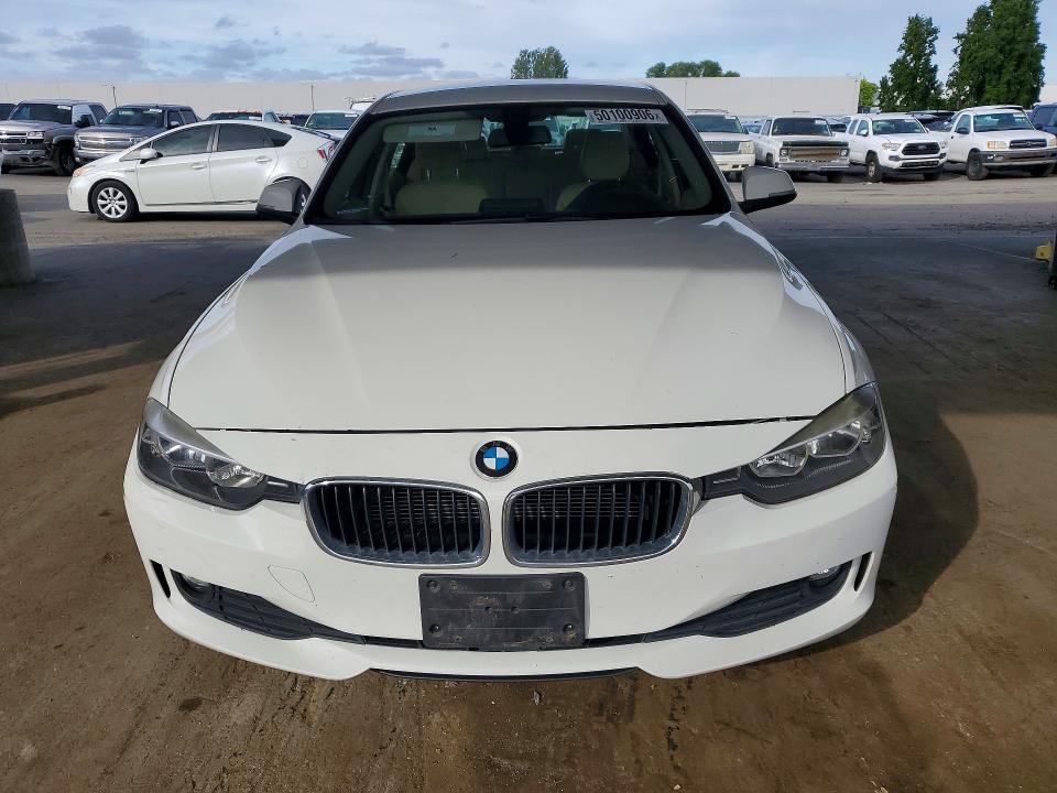 Продажа на аукционе авто 2015 Bmw 320, vin: WBA3B1C57FK136110, номер лота: 50100906