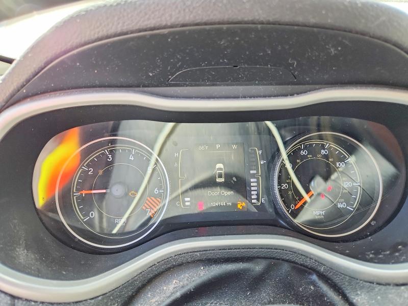 Продаж на аукціоні авто 2015 Jeep Cherokee, vin: 1C4PJLCB8FW670234, номер лоту: 48748816