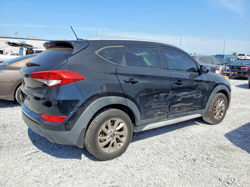 51838386 :رقم المزاد ، KM8J33A44HU466996 vin ، 2017 Hyundai Tucson مزاد بيع