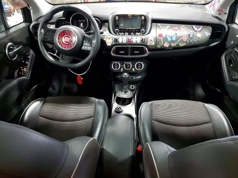 49798816 :رقم المزاد ، ZFBCFYCB8HP518628 vin ، 2017 Fiat 500x مزاد بيع