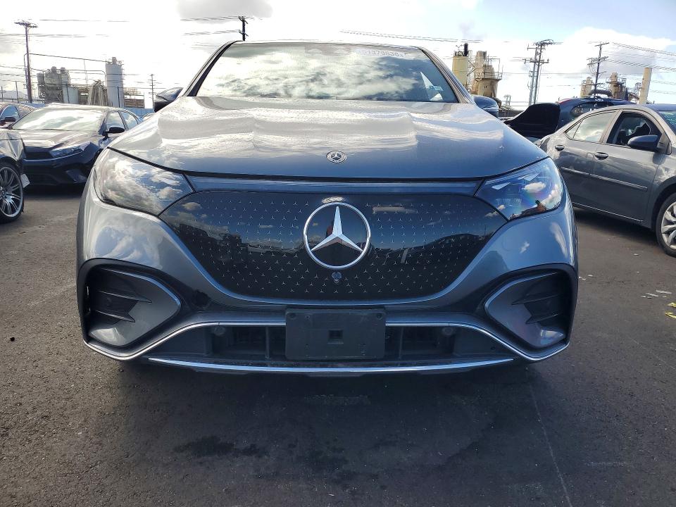51379536 :رقم المزاد ، 4JGGM2CB3PA019704 vin ، 2023 Mercedes-benz Eqe Suv مزاد بيع