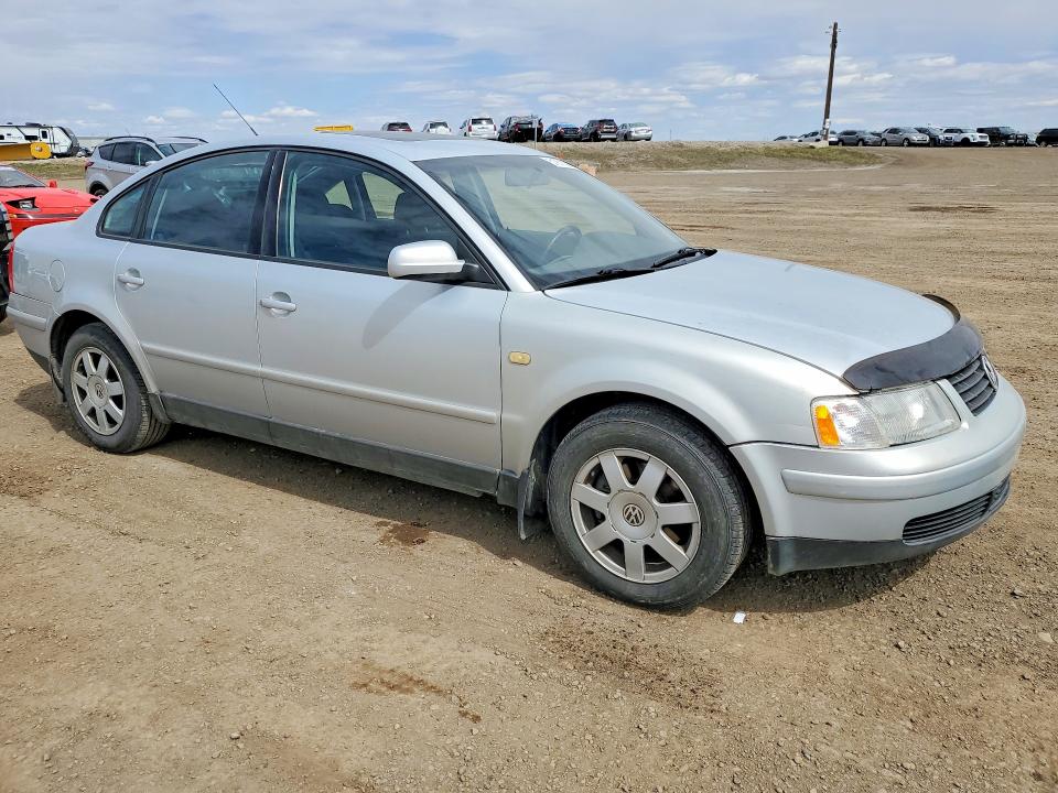 1999 Volkswagen Passat მანქანა იყიდება აუქციონზე, vin: WVWAD63B5XE321862, აუქციონის ნომერი: 51871296