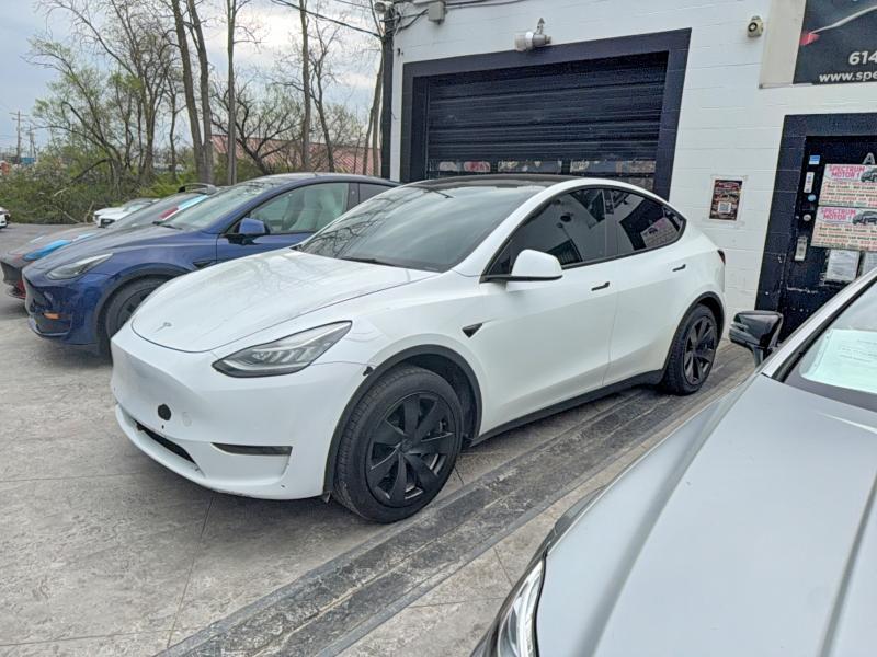 2022 Tesla Model Y მანქანა იყიდება აუქციონზე, vin: 7SAYGAEE4NF324475, აუქციონის ნომერი: 49810766