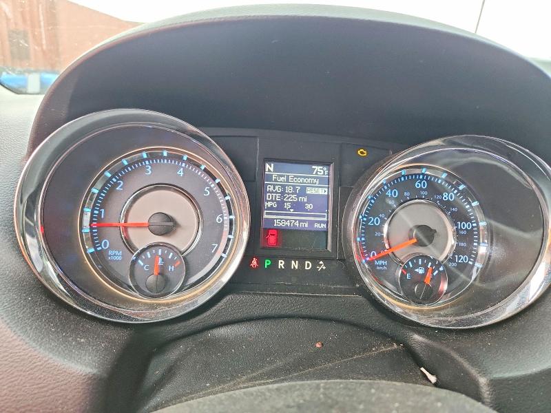 49724526 :رقم المزاد ، 2C4RC1GGXFR655692 vin ، 2015 Chrysler Town & Country مزاد بيع