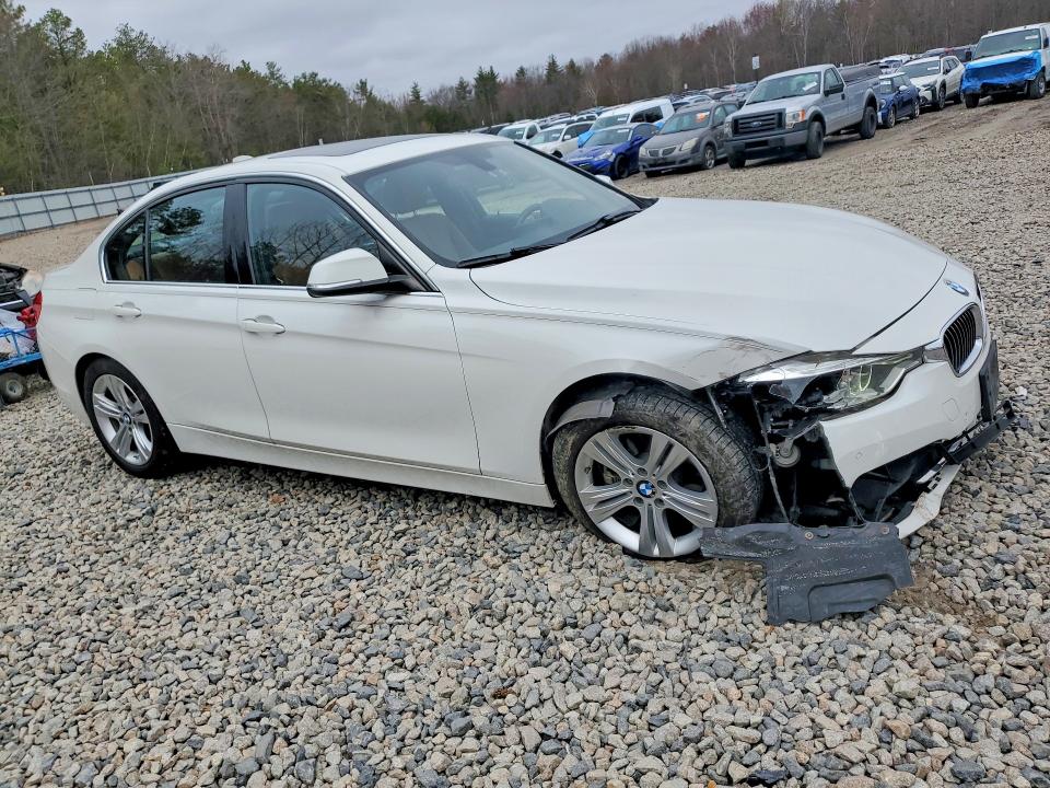 51894436 :رقم المزاد ، WBA8D9G3XHNU62153 vin ، 2017 Bmw 330 مزاد بيع