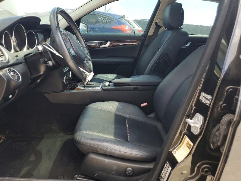51112696 :رقم المزاد ، WDDGF4HB3DR272947 vin ، 2013 Mercedes-benz C مزاد بيع