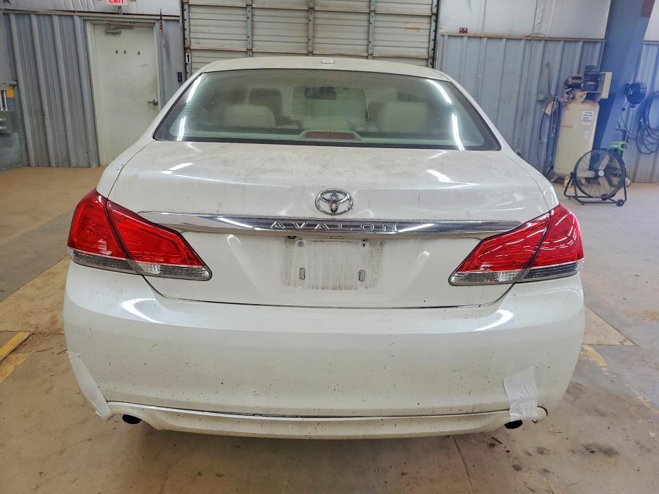 49574166 :رقم المزاد ، 4T1BK3DBXBU418458 vin ، 2011 Toyota Avalon مزاد بيع